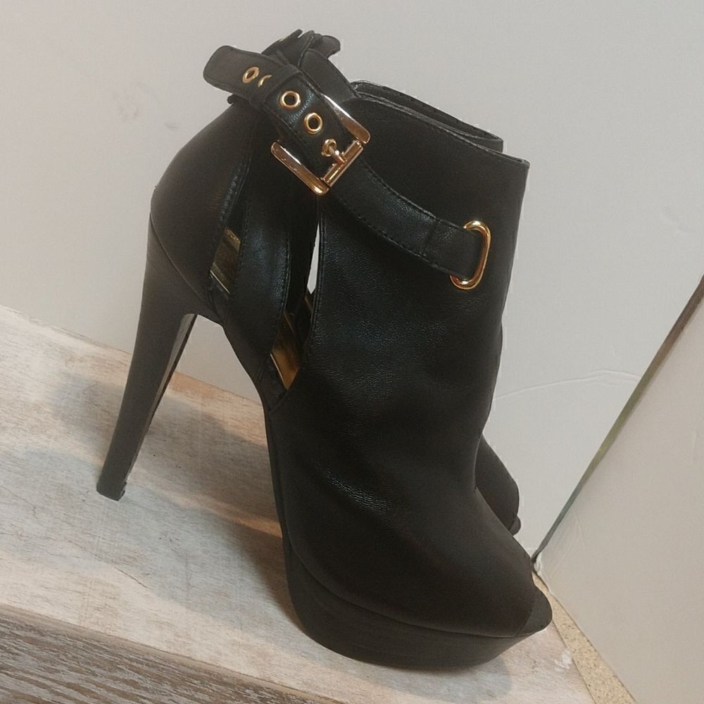 👍 NYLA Mariah Black Leather Heels Size 9 Dominatrix  Dance  A6